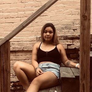 Meet your Posher, Mikayla